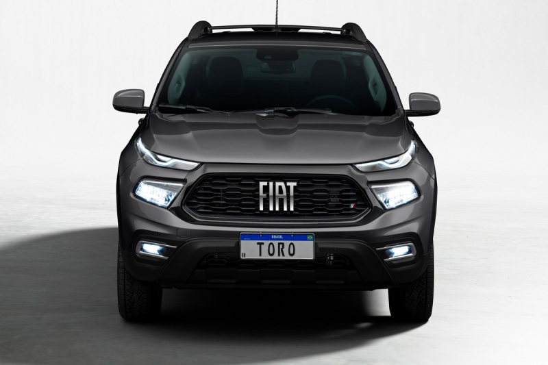 Пикапу Fiat Toro освежили внешность в новом модельном году