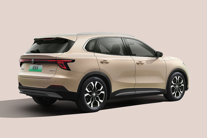 Новый кроссовер MG ES5 выходит на рынок &ndash; сразу со скидками