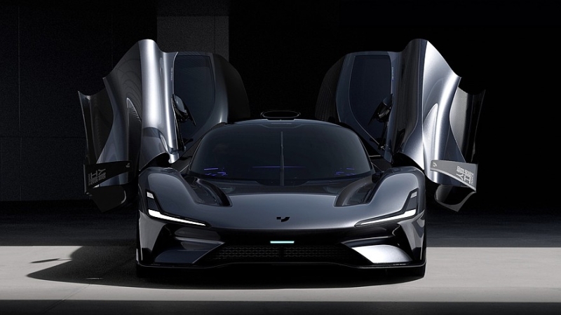 Суперкар Jiyue Robo X от Geely: 1,9 с до &laquo;сотни&raquo; и гоночный автопилот