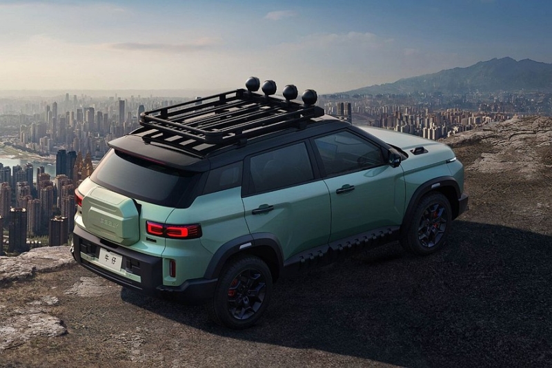 &laquo;Суровый&raquo; кроссовер Geely Cowboy оказался дешевле донорского Icon