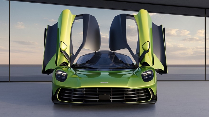 Aston Martin Valhalla: PHEV-установка с V8, первая &laquo;сотня&raquo; за 2,5 с, разгоняется до 350 км/ч