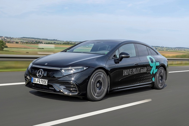 Автопилоту Mercedes-Benz разрешили разгоняться до 95 км/ч, следующая цель &mdash; 130 км/ч