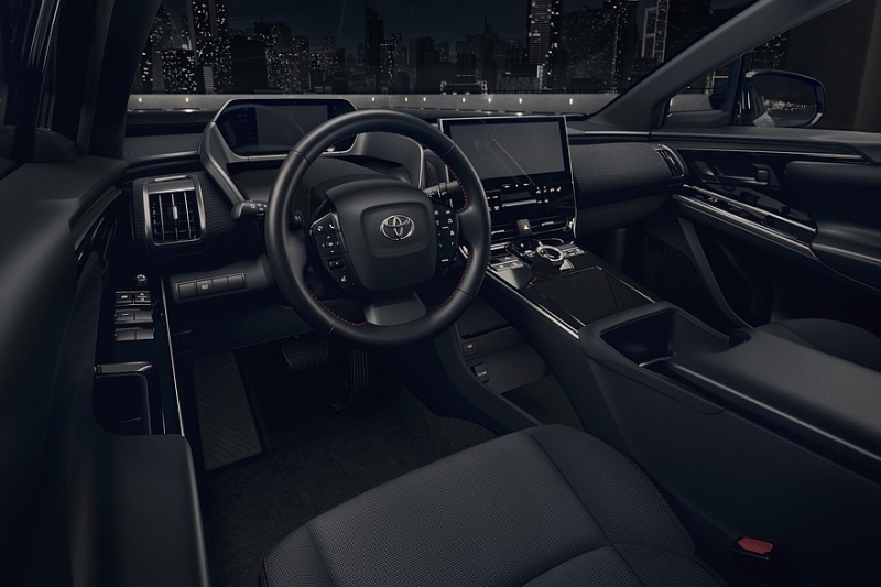 Кроссовер Toyota bZ4X обзавёлся новой &laquo;затемнённой&raquo; версией и ощутимо подешевел
