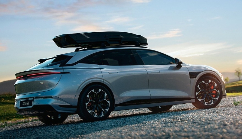Показан глобальный универсал Zeekr 007GT от Geely