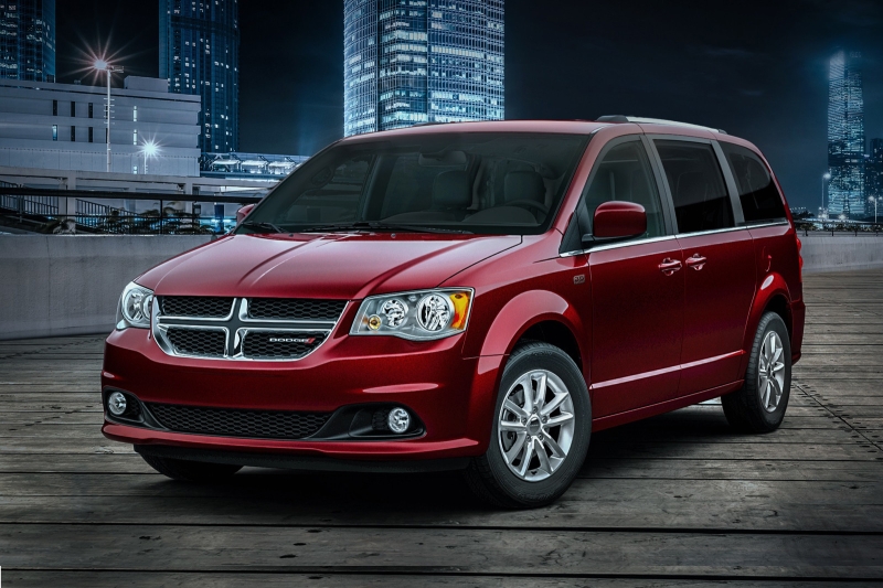 Ram может выпустить минивэн по мотивам отправленного в отставку Dodge Grand Caravan