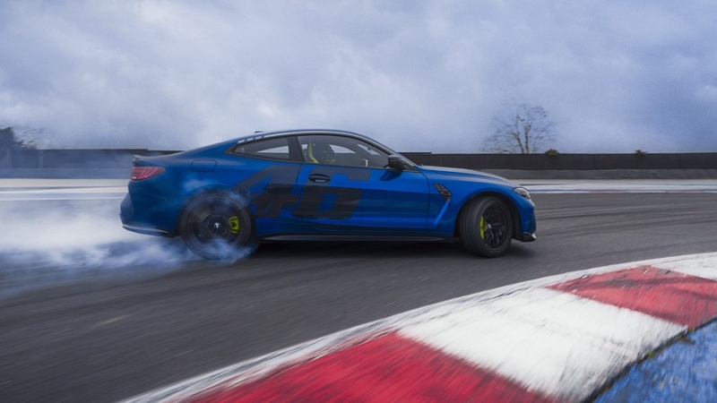 BMW рассекретила самую дорогую &laquo;заряженную&raquo; версию купе M4