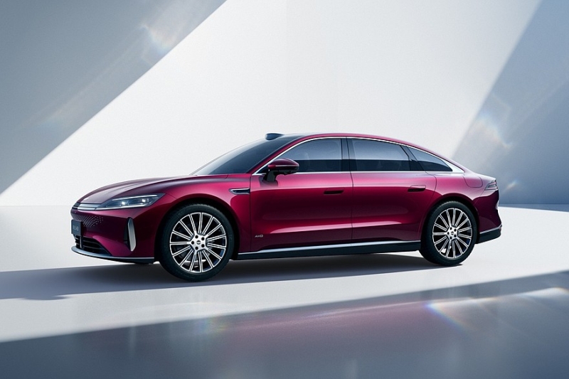 Флагманский седан Chery Fulwin A9 показался на новых официальных фото