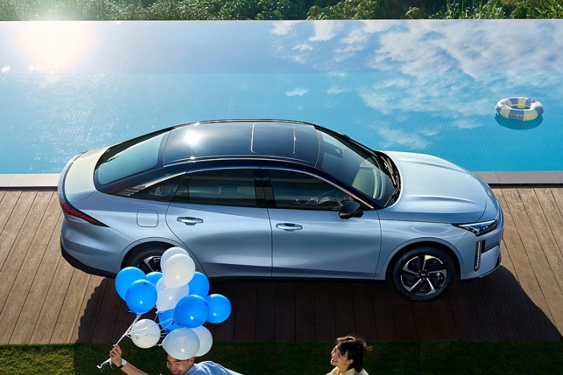 Geely запустила в продажу обновлённый седан Galaxy L6 &ndash; сразу со скидками