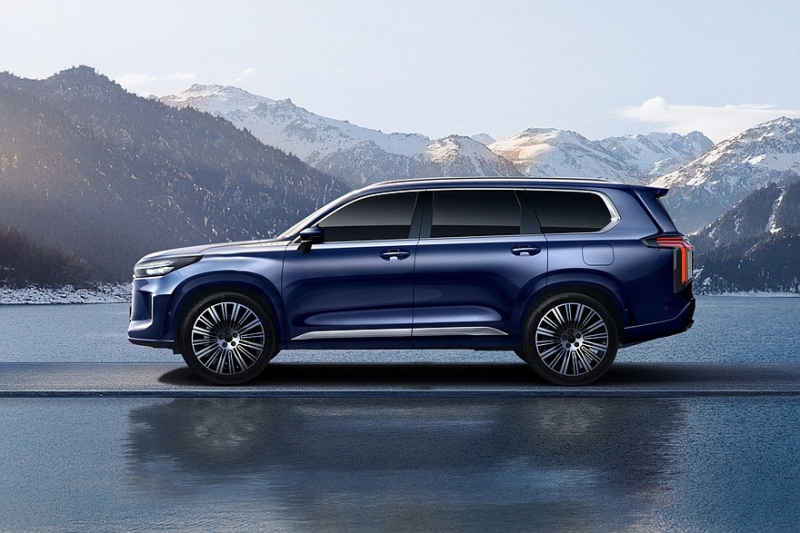 У большого кроссовера Exeed VX появилась 619-сильная версия с новым дизайном