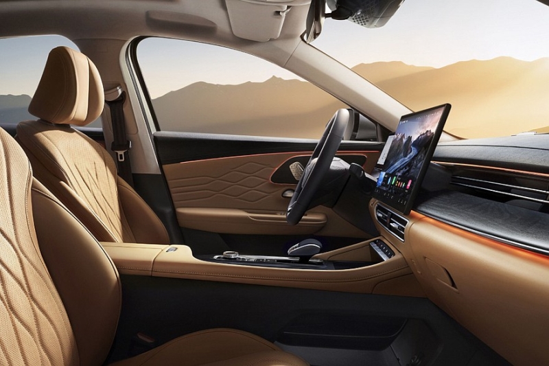 Начались продажи обновлённого Chery Arrizo 8 Pro: версий – больше, цены – ниже