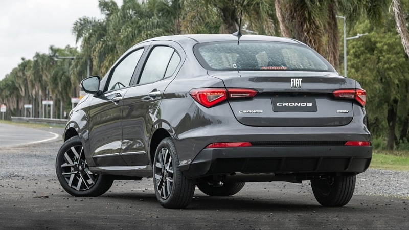 Fiat обновил бюджетный седан Cronos: иной стиль и прежняя техника