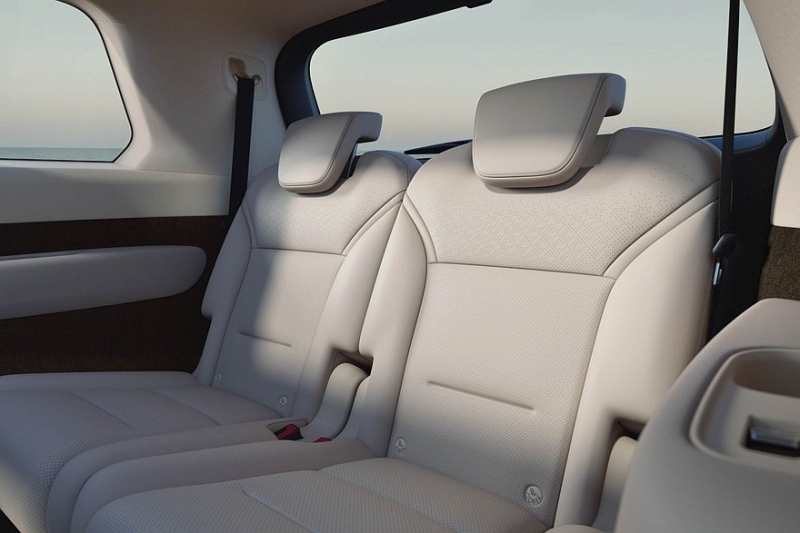 Флагманский кроссовер GAC: рассекречен трёхрядный Trumpchi S9