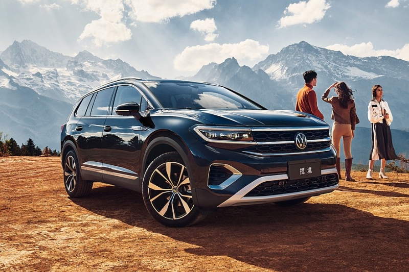 Гигантский кроссовер Volkswagen Talagon перешёл в новое поколение