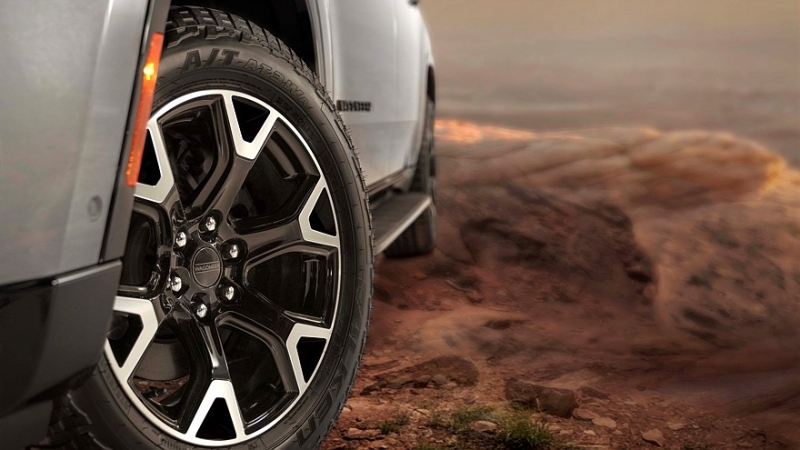 Jeep Wagoneer получил приключенческую версию Overland на фоне падения продаж