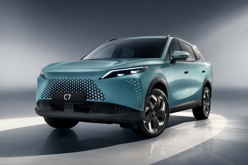Кроссовер Omoda C7 готовится к выходу на российский рынок: старт продаж намечен на май