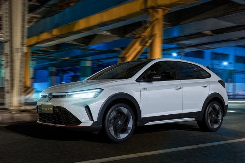 Кроссовер Volkswagen Nivus GTS с новым мотором оказался самым дорогим в гамме