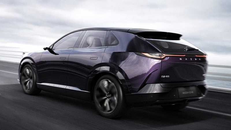 Mazda EZ-60: китайская платформа, большое табло в салоне и глобальные амбиции