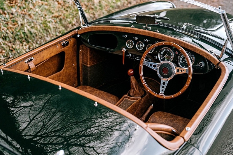 MGA Factory Edition: лёгкий рестомод от Frontline Cars с двумя моторами Ford на выбор