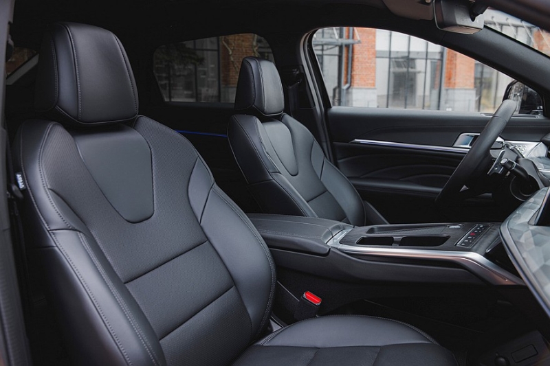 Новый купеобразный кроссовер Haval F7x, которого не было даже в Китае: цены в России