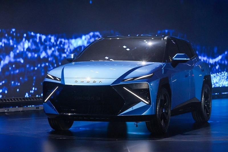 Показан эффектный кроссовер Omoda C3, на подходе ещё несколько новинок