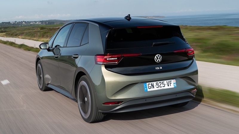 Следующий рестайлинг даст хэтчбеку Volkswagen ID.3 новое &laquo;лицо&raquo; в стиле концепта ID. GTI