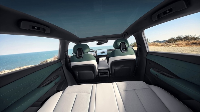 Тонущий Nissan вывел на китайский рынок дешёвый бизнес-седан N7