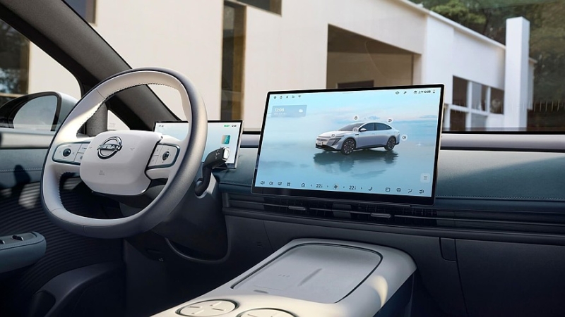 Тонущий Nissan вывел на китайский рынок дешёвый бизнес-седан N7