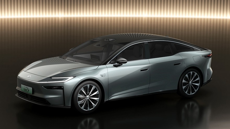 Toyota bZ7 стал новым флагманским седаном китайской линейки бренда