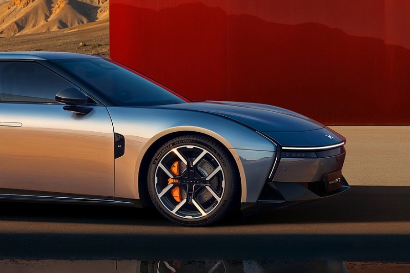 &laquo;Это не концепт&raquo;: показан эффектный седан Xpeng P7 нового поколения