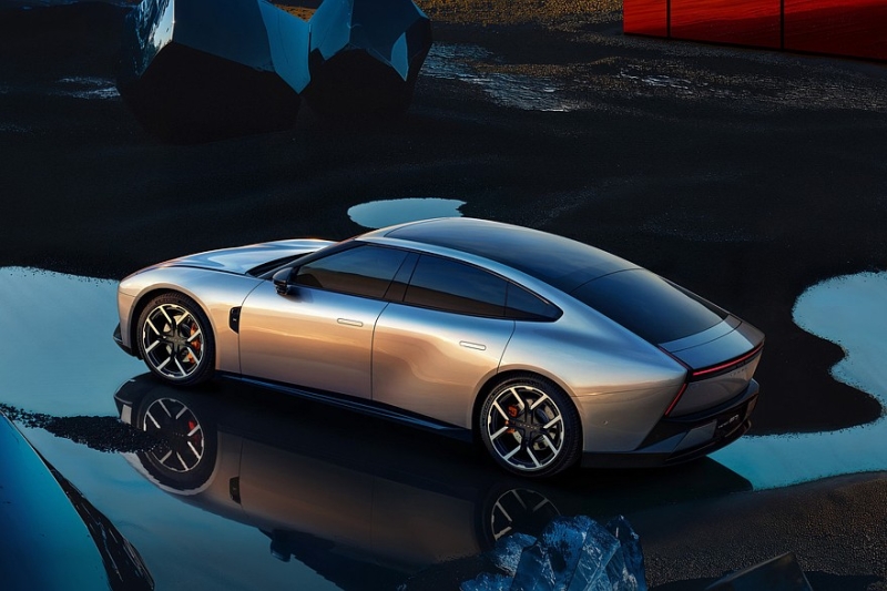 &laquo;Это не концепт&raquo;: показан эффектный седан Xpeng P7 нового поколения