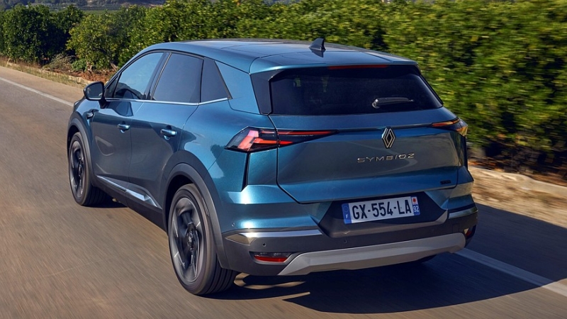 Гибридные кроссоверы Renault Captur и Symbioz стали мощнее и экономичнее