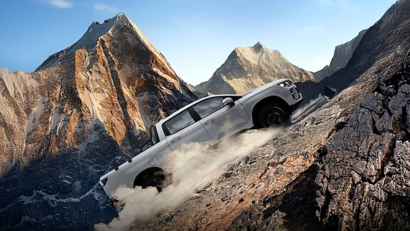 Изначально электрический пикап Radar от Geely стал дальнобойным полноприводным гибридом