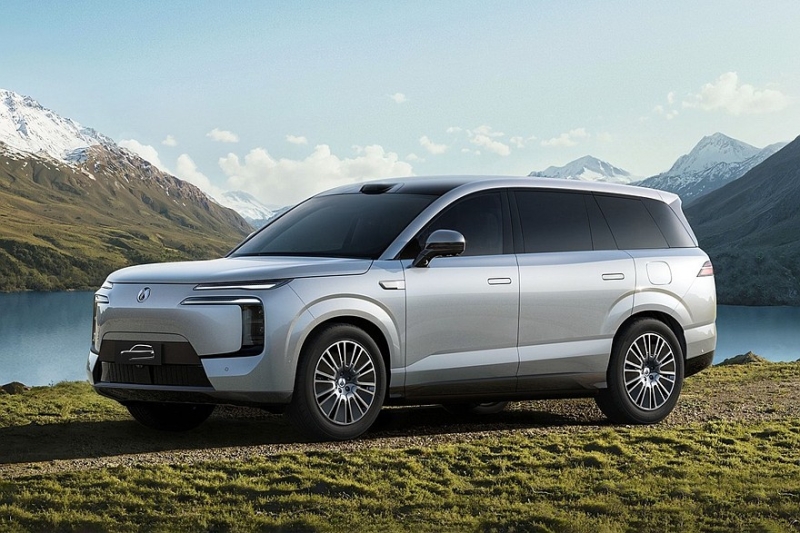 К дебюту готовится младший кроссовер Denza N8L с дизайном в стиле флагмана N9