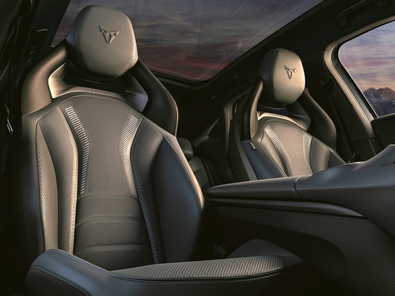 Кроссовер Cupra Tavascan получил ряд обновок через полгода после выхода на рынок