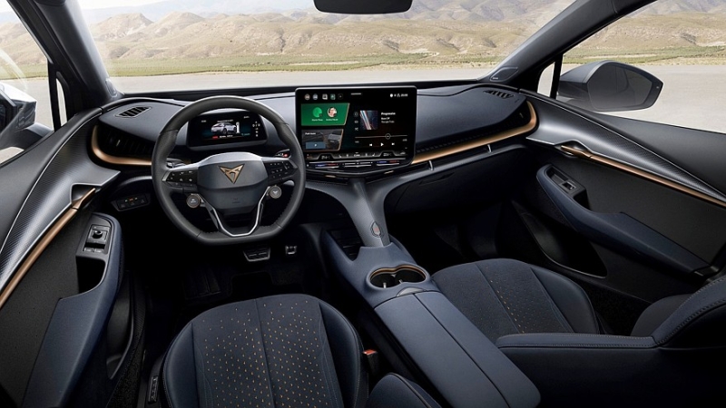 Кроссовер Cupra Tavascan получил ряд обновок через полгода после выхода на рынок