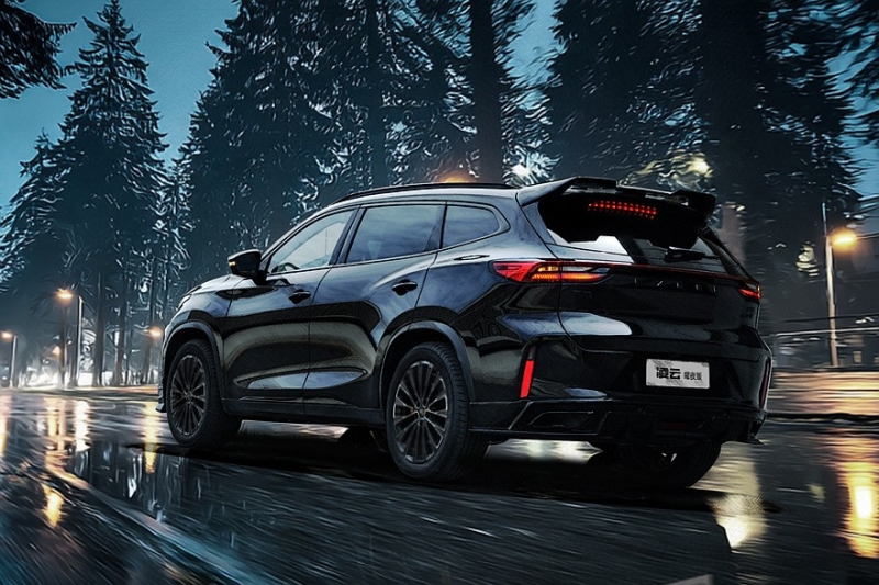 Кроссовер Exeed TXL «почернел» и стал агрессивнее в новой спецверсии