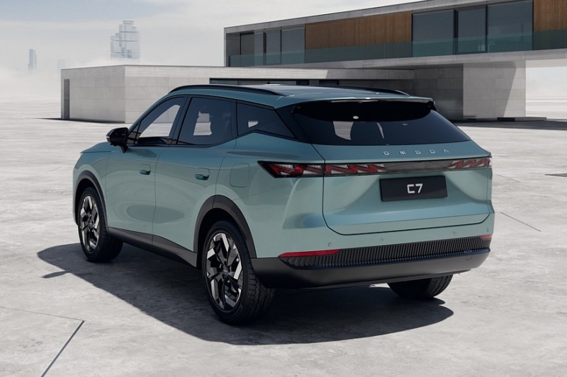 Кроссовер Omoda C7 для России: раскрыт состав комплектаций