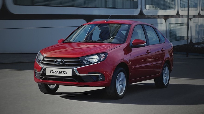Lada Granta обзавелась новой модификацией: теперь и &laquo;приподнятый&raquo; лифтбек