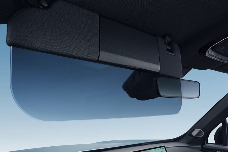 Новый Geely Atlas поступил в продажу: дешевле предшественника