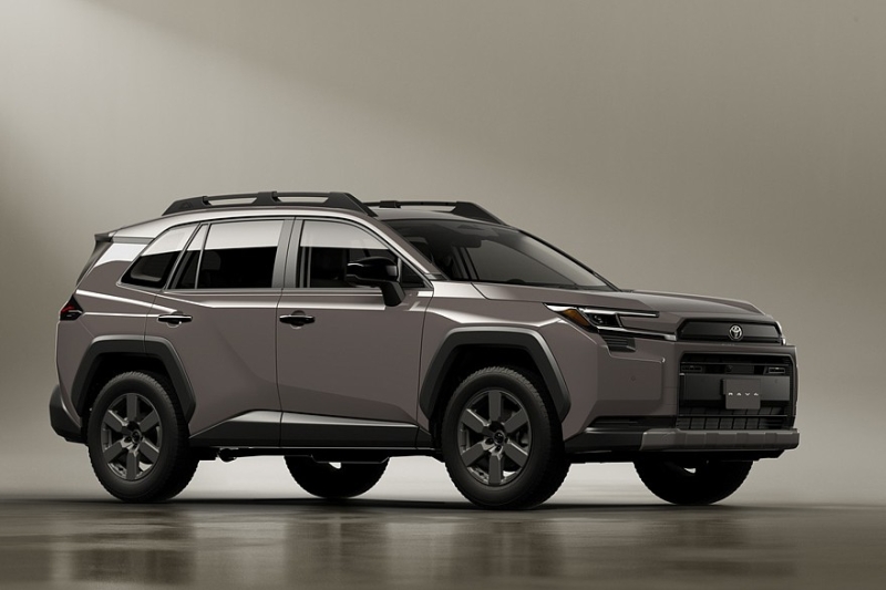 Новый кроссовер Toyota RAV4 дебютировал в нескольких версиях