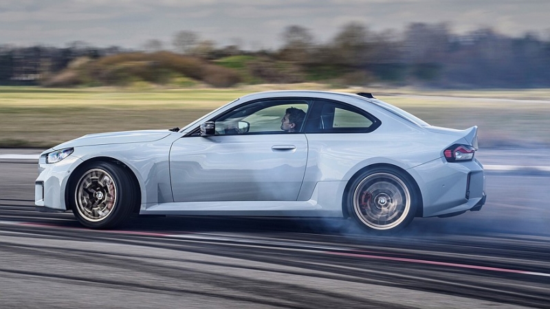 Новый облегчённый BMW M2 CS: 530 «лошадей» на 1700 кг массы и только задний привод