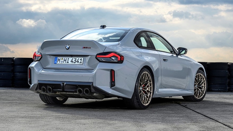 Новый облегчённый BMW M2 CS: 530 «лошадей» на 1700 кг массы и только задний привод