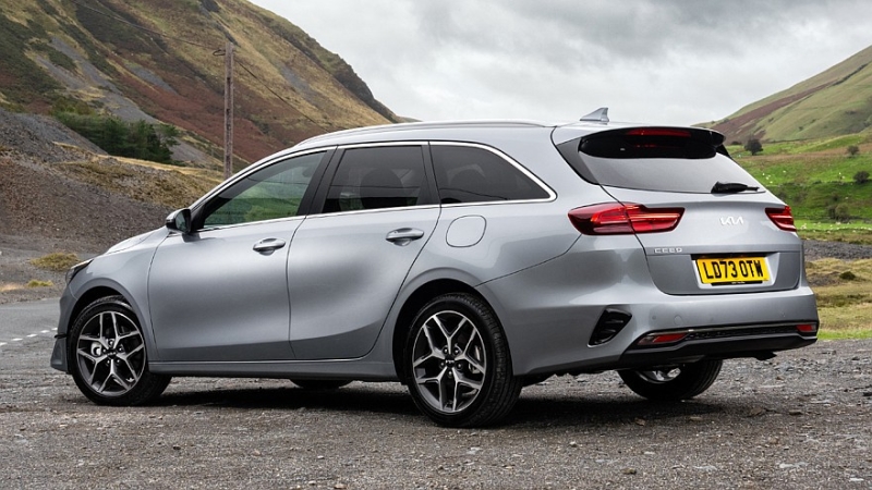 Новый универсал Kia K4: первые изображения