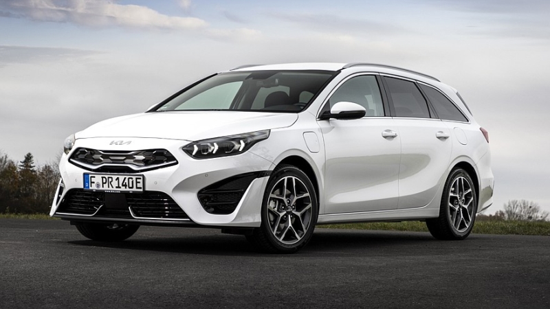 Новый универсал Kia K4: первые изображения