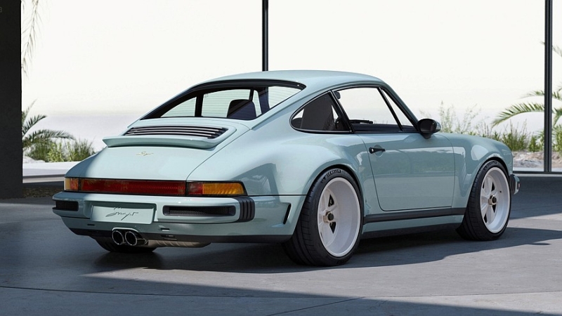 Очередной крутой Porsche 911 от Singer: широкий кузов, четыре фары и атмосферные 426 л.с.