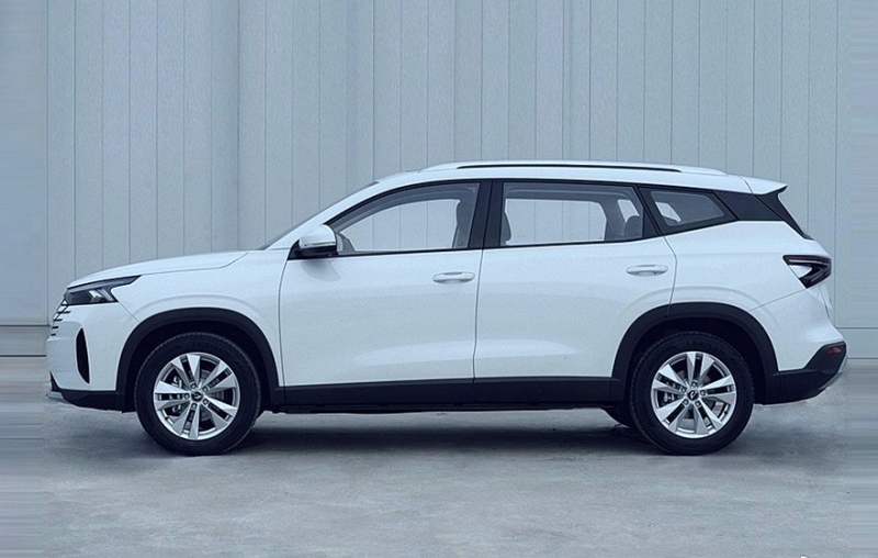 Представленный в России бренд Jetta готовит новый кроссовер VS8: фото без камуфляжа