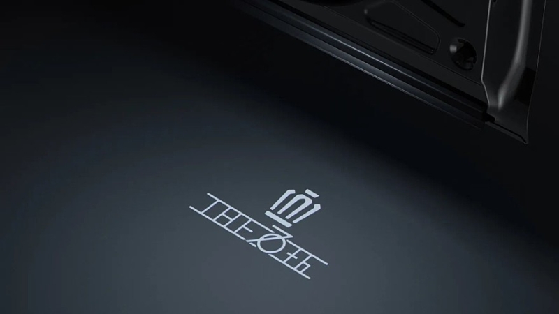 Седан Toyota Crown обзавёлся сразу двумя спецверсиями. Цены известны