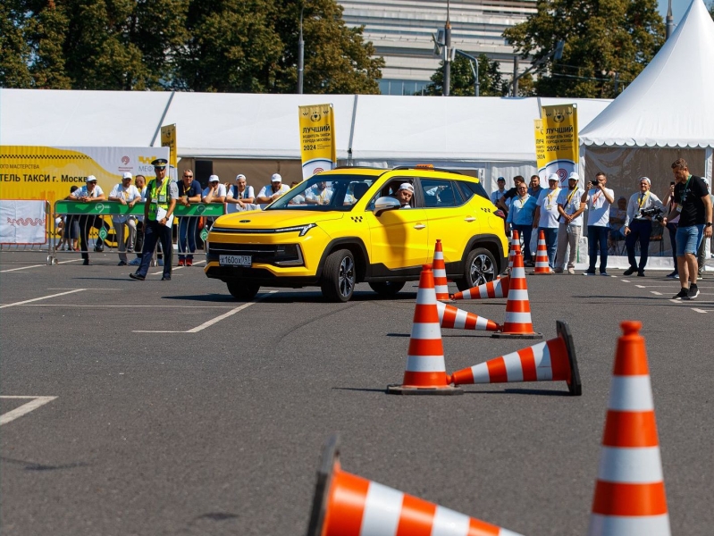 Свыше 250 водителей примут участие в конкурсе «Лучший водитель такси Москвы»