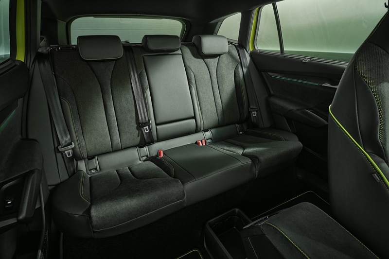 Топовые кроссоверы: Skoda рассекретила обновлённые Enyaq RS и Enyaq Coupe RS