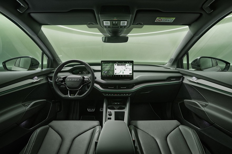 Топовые кроссоверы: Skoda рассекретила обновлённые Enyaq RS и Enyaq Coupe RS